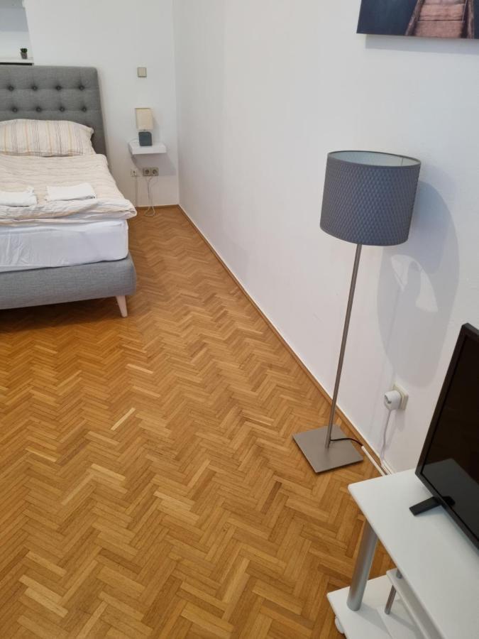Alpa 2 In Rochusmarkt * Viena